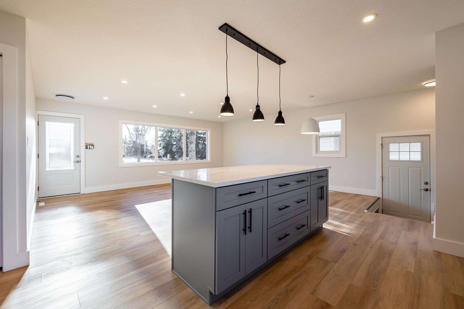 Modern vs. Traditional: Choosing a Renovation Style That Matches Your Personality